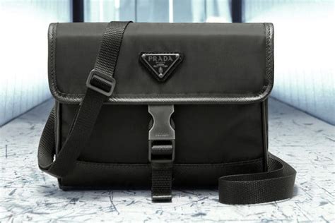 sac prada pour homme.